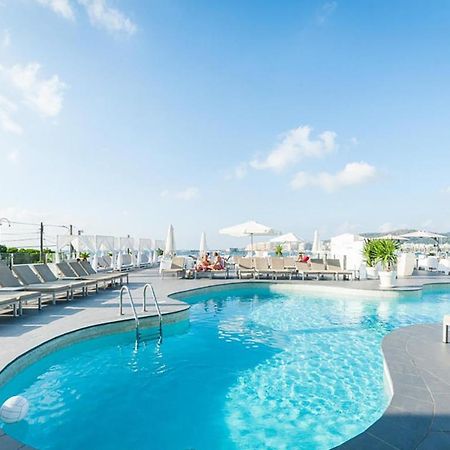 Апарт отель Typic Marina Playa - Adults Only Сан-Антонио-Абад Экстерьер фото